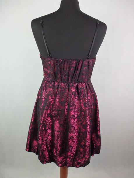 Kvalitné spoločenské šaty, 38