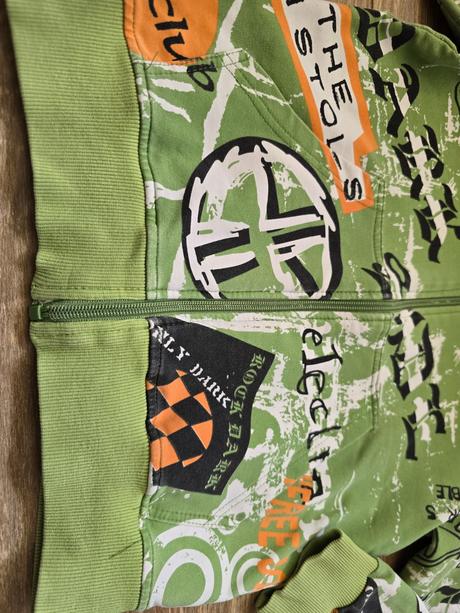 Mikina č.140-146, 140