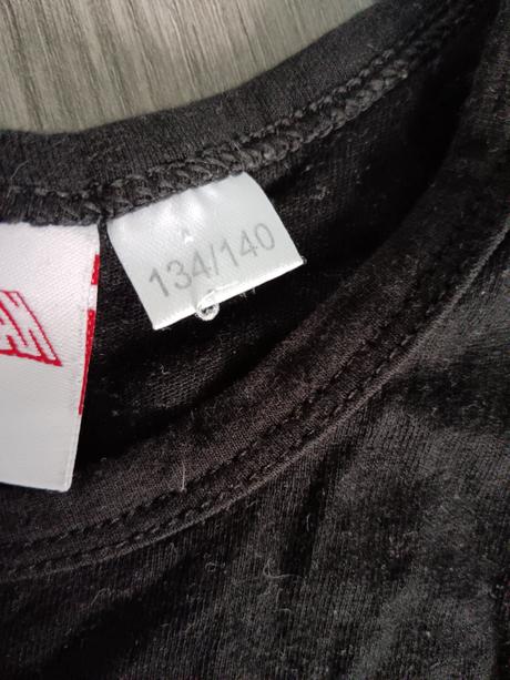 Tielko a boxery, 134