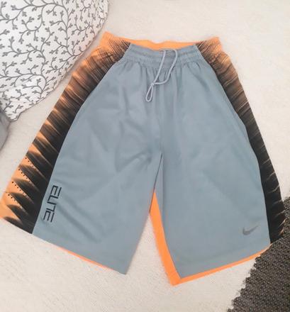 Na predaj pánske športové kraťase "nike", nike,l