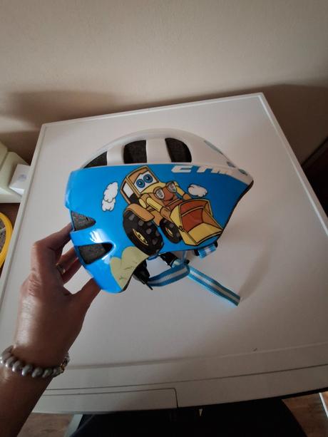 Predám detskú prilbu, s