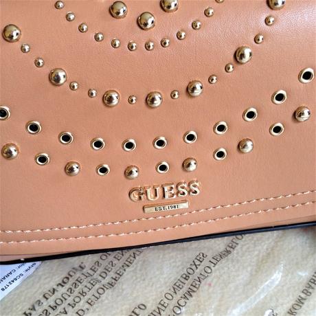 Guess crossbody kabelka 19 x 14 x 9 cm, guess