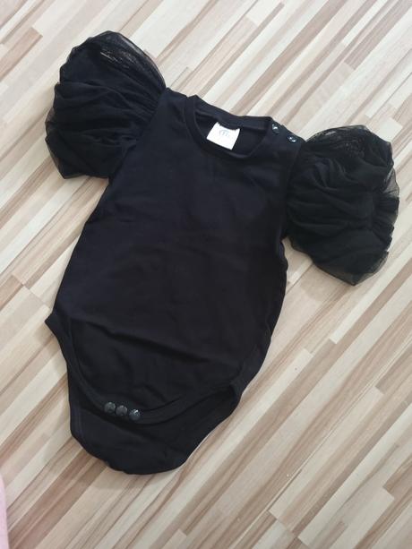 Bornie body s puff rukávmi, 86