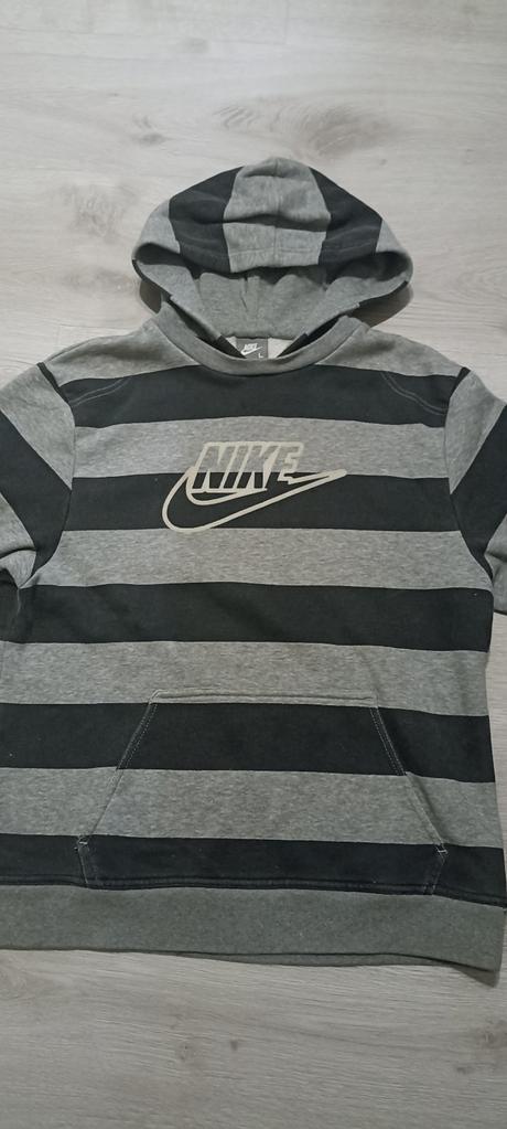 Mikina zn. nike veľ. m, nike,m