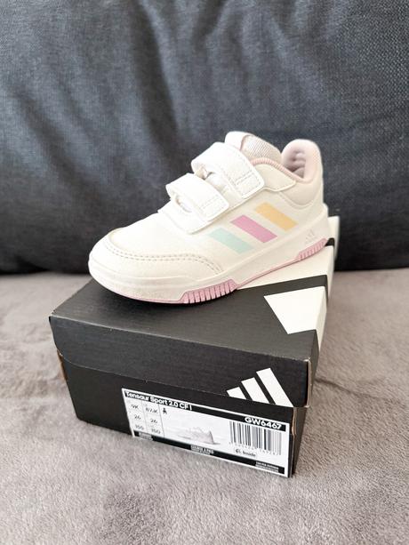Botasky adidas pár krát obuté, adidas,26