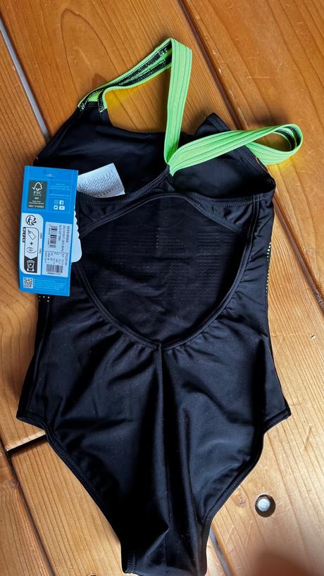 Plavky arena vyskusane, 134