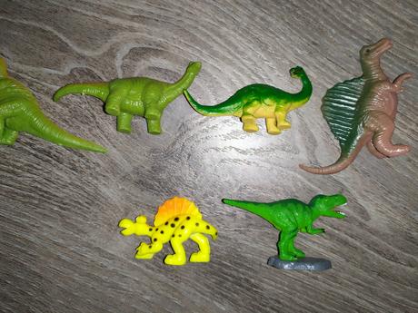 Figúrky z jogurtov, 