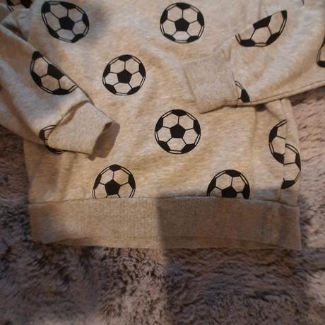 122/128 futbalová mikina + tepláky zdarma, h&m,122