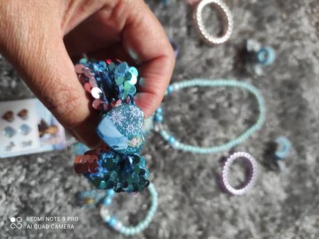 Frozen bižutéria 30náhrdelník, gumičky, sponky ..., disney