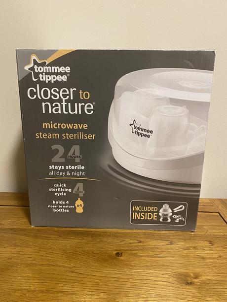 Tommee tippee - parný sterilizátor,
