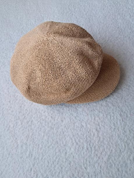 Dámska béžová šiltovka, 56