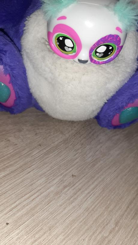 Interaktívna panda peek-a-roo furreal,