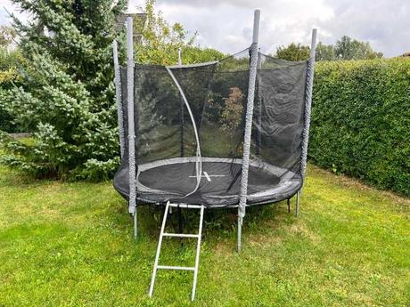 Trampolína, 200-249 cm