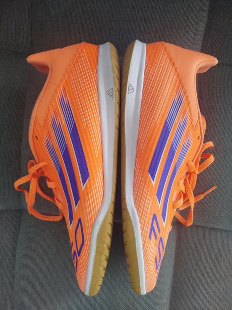 Predám halovky, adidas,42