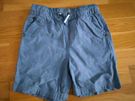 Šortky, f&f,110