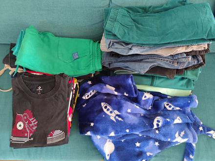 Balík chlapčenského oblečenia v. 128-134, 122–134