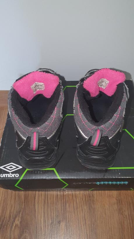 Zateplene tenisky umbro v.29, umbro,29