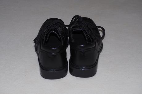 Chlapčenské spoločenské topánky, 33