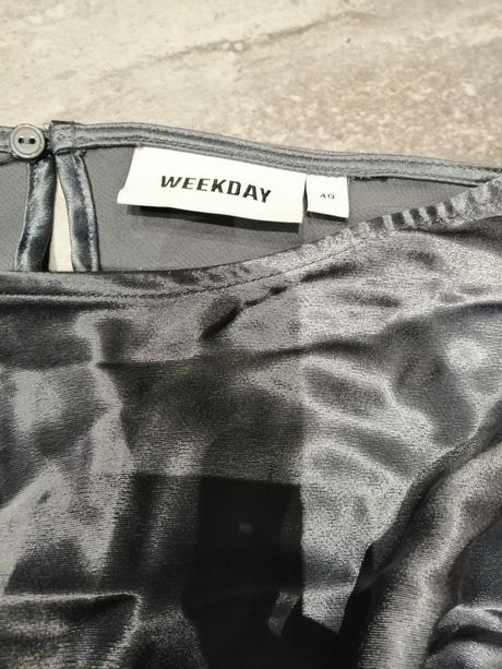 Saténové maxi šaty weekday,v38-40, 40