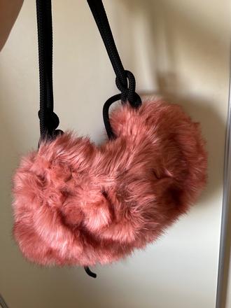 Mariana herhoffer taška,