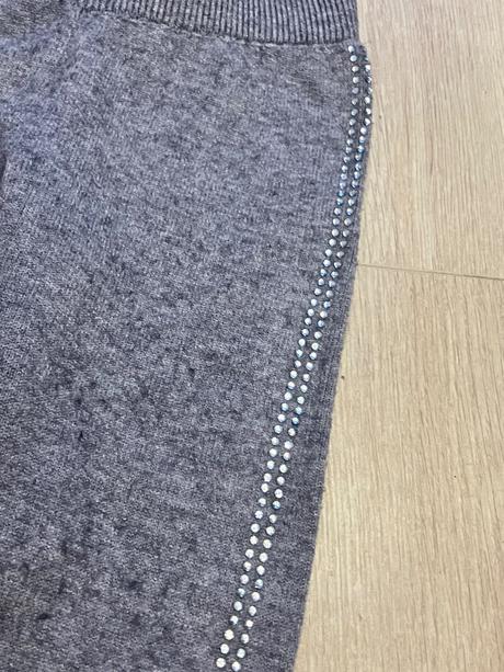 Dievčenské tepláky s kamienkami hrubšie  (5-6r.), primark,116