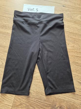 Čierne kraťasy veľ. s, s