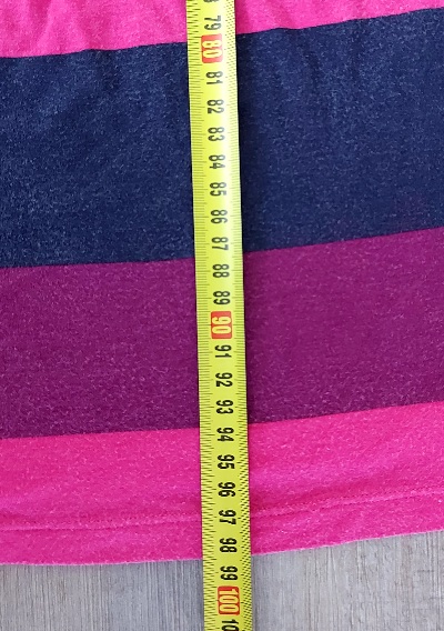 Šaty so smotanovým topom, s