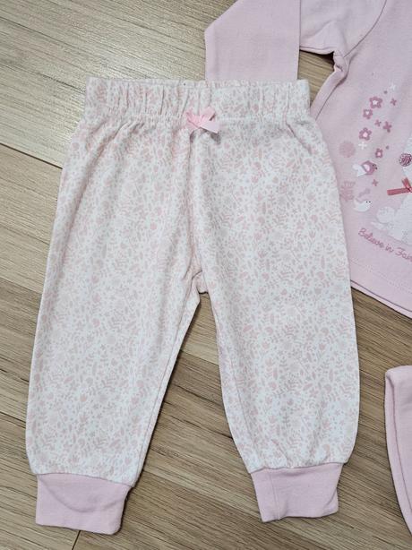 Súpravička s čiapočkami, 68