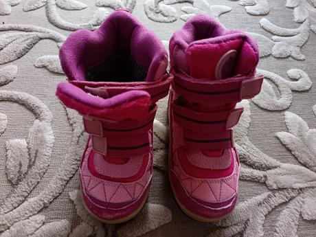 Čižmy pre dievčatá, authority,25
