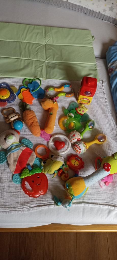 Balík hračiek pre bábätko+ podložka, 