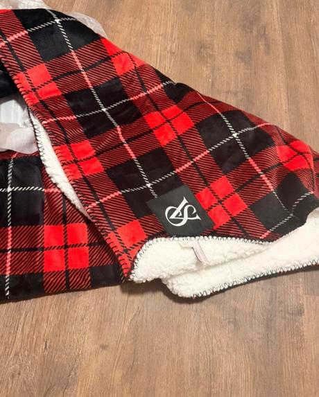 Victoria secret deka 127x152 cm, 