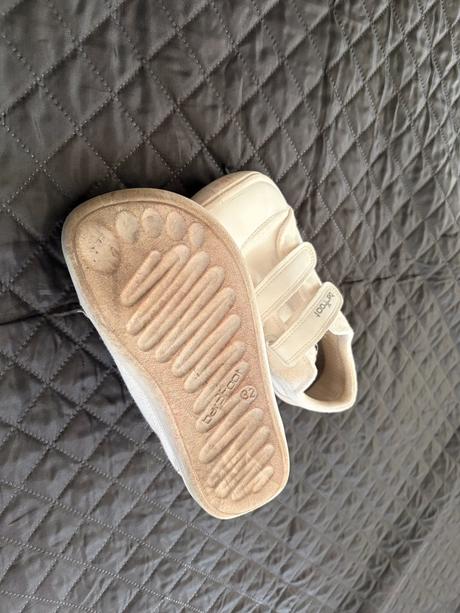 Tenisky barefoot, 32