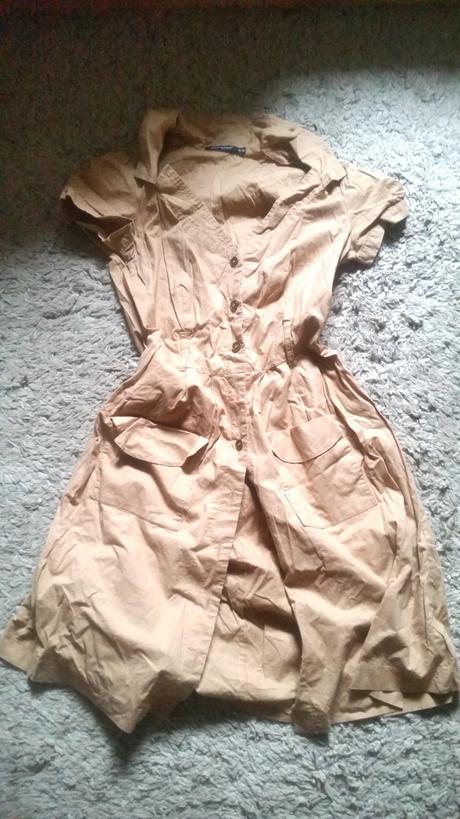 Pekné šaty, atmosphere,38