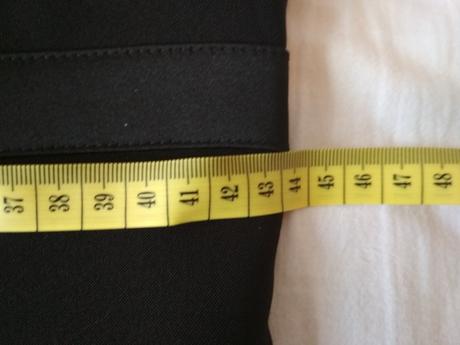 Spoločenské šaty, 40