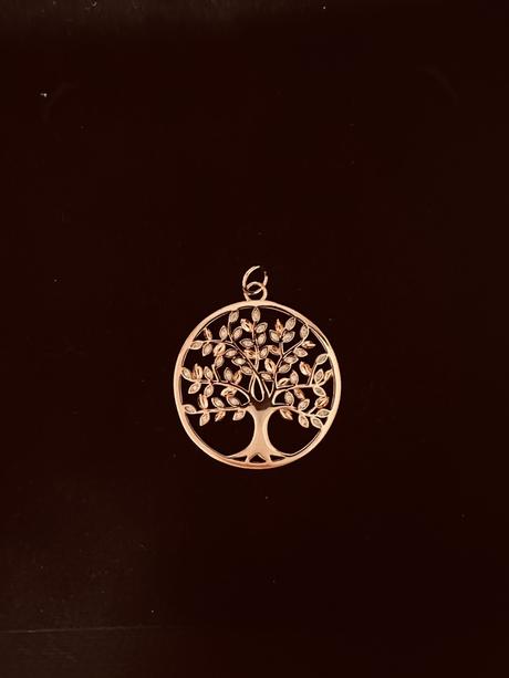 Nádherný prívesok strom života s kamienkami, 