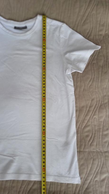 2ks biele tričká velk. 134/140, chapter young,134