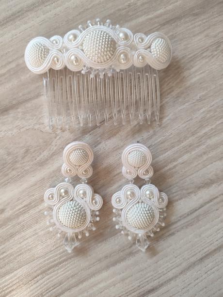 Náušnice s hrebienkom, 