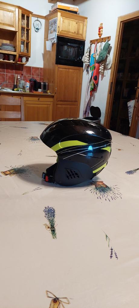 Lyžiarska prilba, alpina sports,s