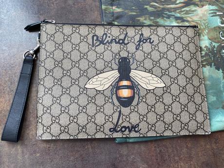 Original gg supreme blind for love wristlet pouch, gucci