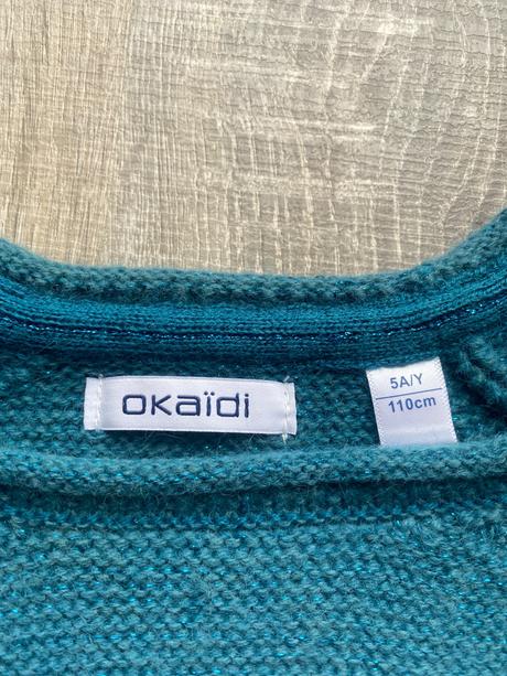 Hrubší svetrík, 110