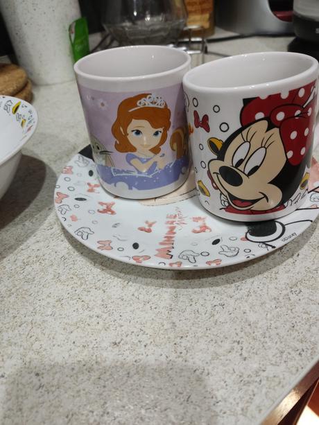 Minnie šálka s tanierom, 