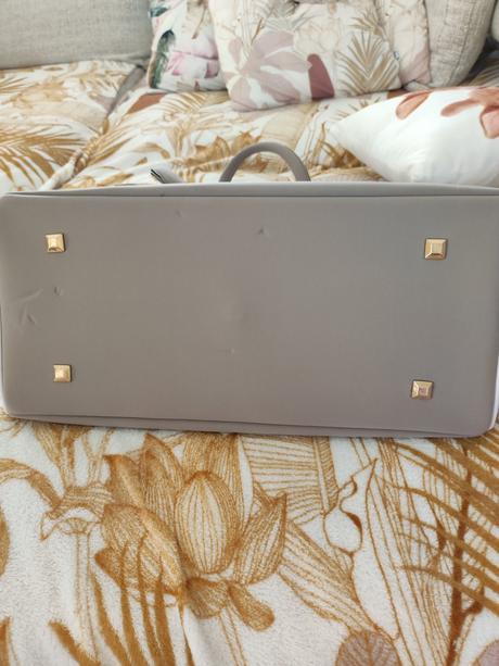 Dámska kabelka pierre lang,