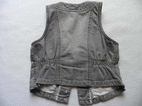 Pekná vestička, c&a,128