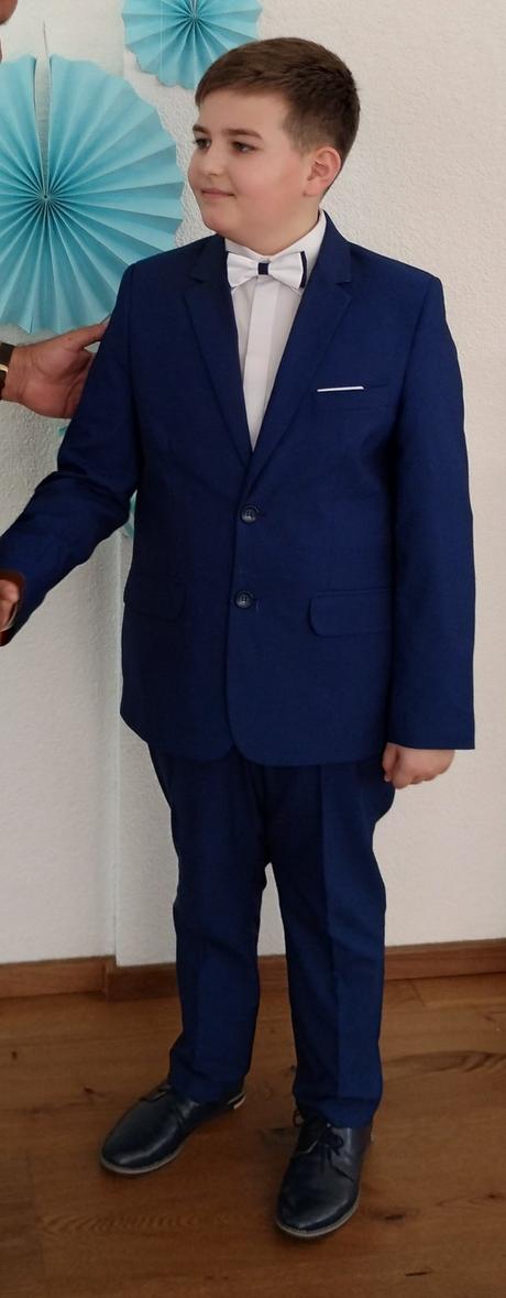 Oblek+košeľa+opasok+topánky+motýlik, 152