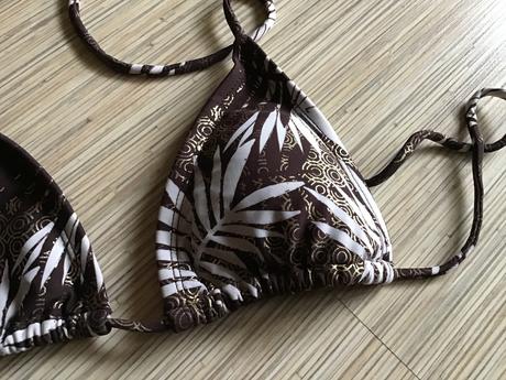 Plavky s kamienkami, 38