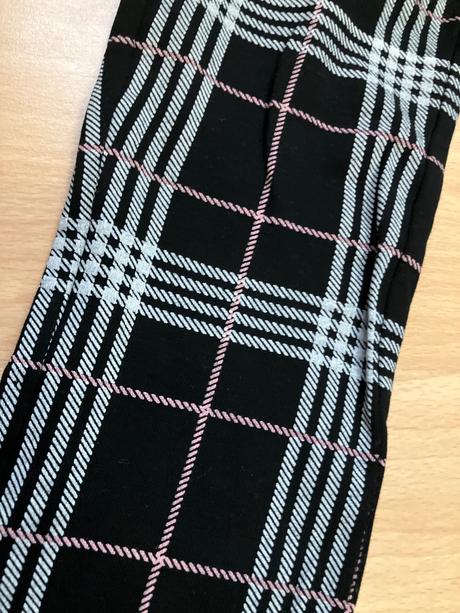 Leginy karovane, reserved,164