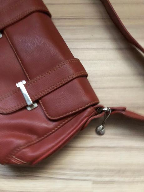 Esprit kabelka, esprit