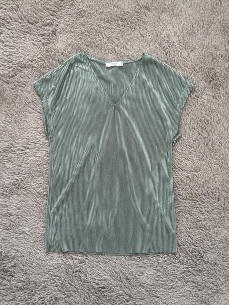 Reserved top, reserved,xs