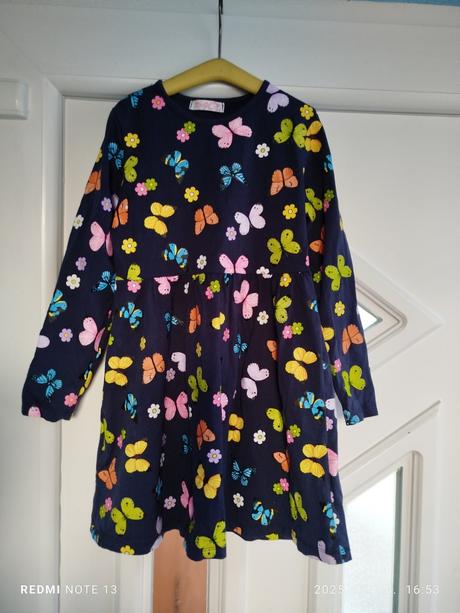 Krásne šaty, kugo,128