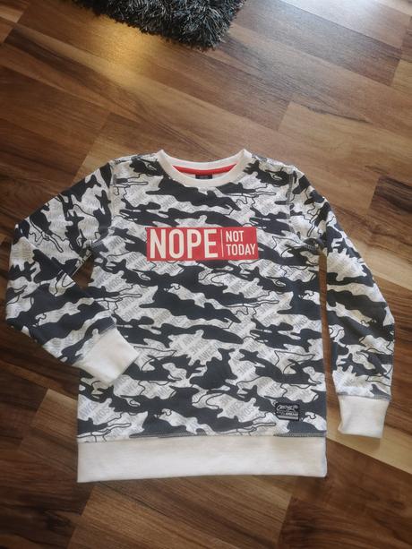 Mikina, chapter young,134